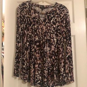 Long sleeve v neck animal print tunic